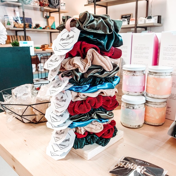 Scrunchies - Picture 12 of 13